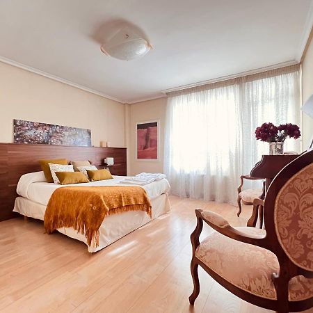 Housingleon Ordono II Apartment Bagian luar foto